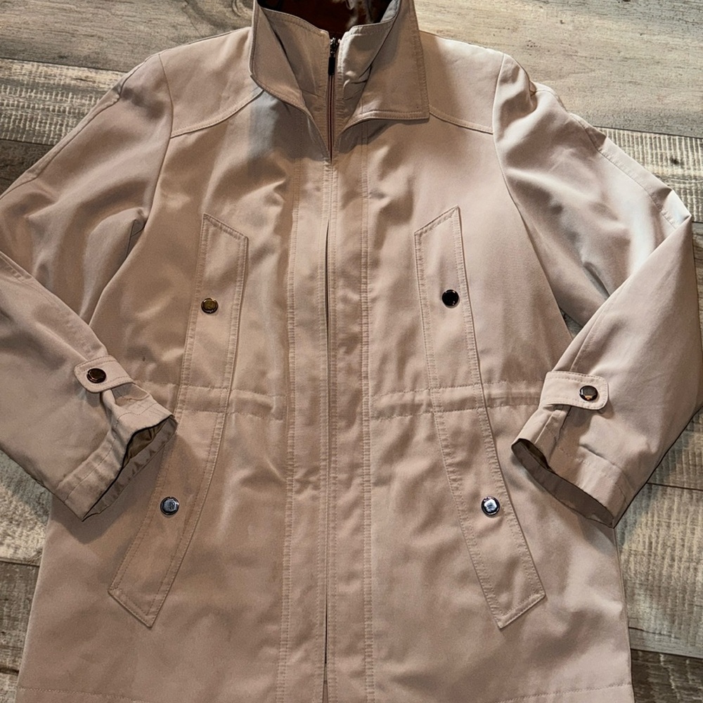 GALLERY Women’s Coat- size‎ Medium